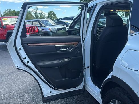 Used 2021 Honda CR-V Touring image 28