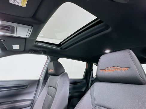 Used 2026 Honda CR-V TrailSport image 11