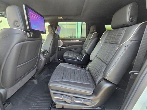 New 2026 Cadillac Escalade ESV Sport w/ Touring Package image 17