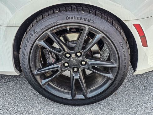 Used 2021 Chevrolet Camaro SS RWD image 7