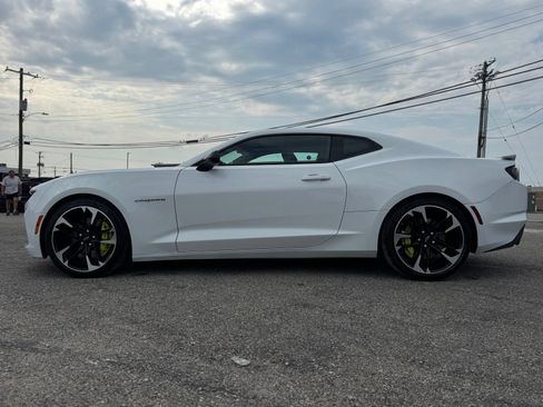 Used 2021 Chevrolet Camaro SS RWD image 3