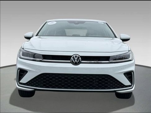 Certified 2025 Volkswagen Jetta S image 2