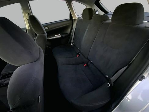 Used 2010 Subaru Impreza 2.5i Premium AWD/4WD image 18