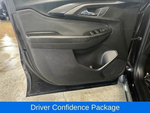 Used 2021 Chevrolet TrailBlazer RS w/ Convenience Package image 13