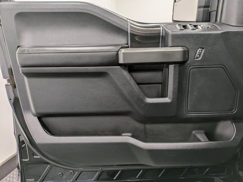 Used 2018 Ford F150 XLT w/ Equipment Group 302A Luxury image 8