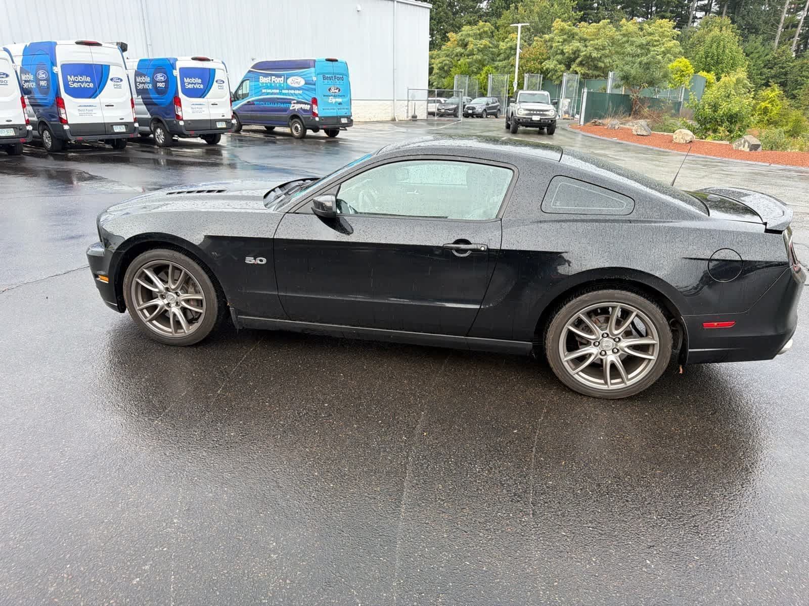 Used 2014 Ford Mustang GT Premium w/ Electronics Package RWD image 10