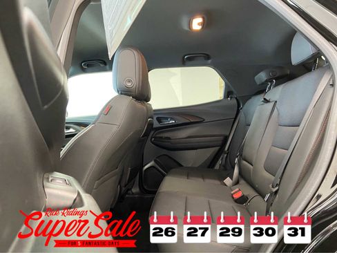 Used 2022 Chevrolet TrailBlazer RS w/ Convenience Package image 14