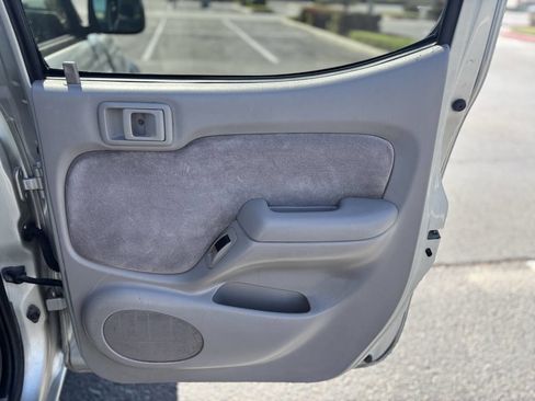 Used 2004 Toyota Tacoma PreRunner image 25