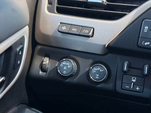 Used 2019 GMC Yukon Denali w/ Open Road Package AWD/4WD image 18