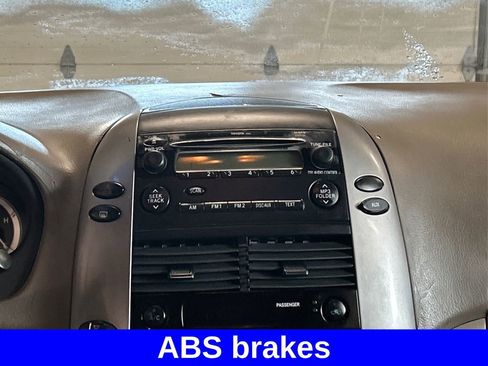 Used 2010 Toyota Sienna CE image 15