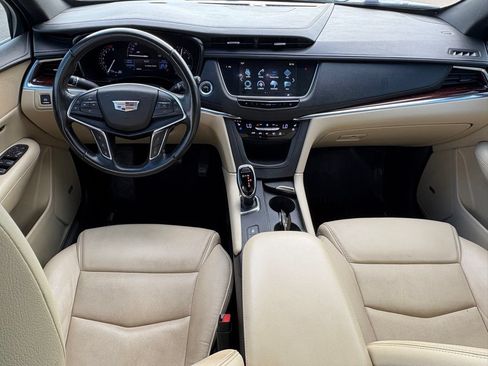 Used 2019 Cadillac XT5 Premium Luxury FWD image 15