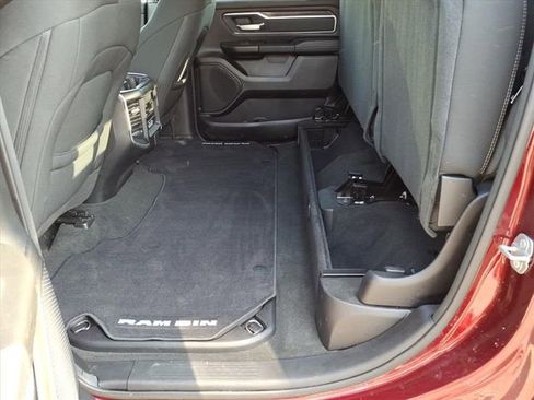 Used 2022 RAM 1500 Big Horn AWD/4WD image 13