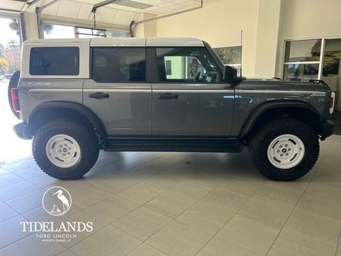 New 2025 Ford Bronco Heritage Edition image 9