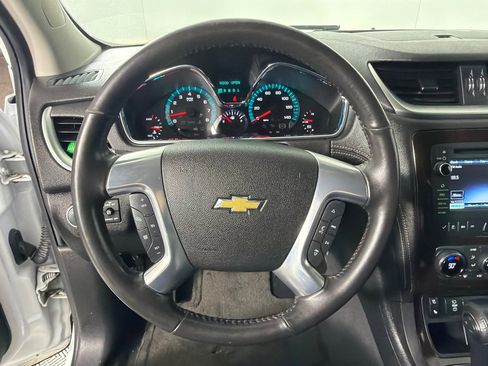 Used 2017 Chevrolet Traverse Premier image 15