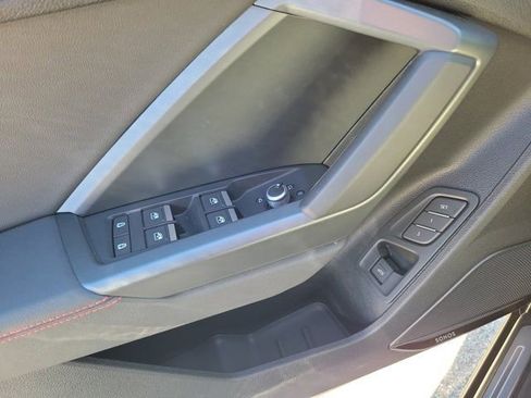 Certified 2025 Audi Q3 2.0T Premium Plus w/ Premium Plus Package image 19