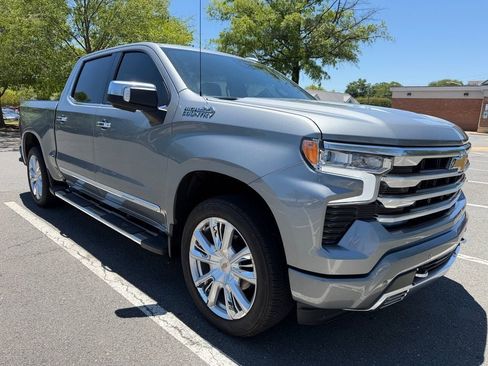 Used 2026 Chevrolet Silverado 1500 High Country w/ Technology Package AWD/4WD image 2