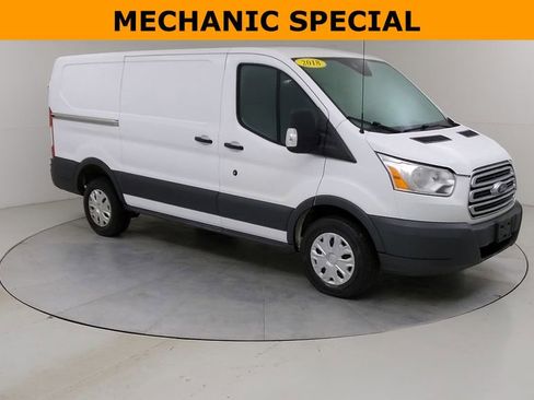 Used 2018 Ford Transit 250 130 Low Roof w/ Exterior Upgrade Package RWD image 10