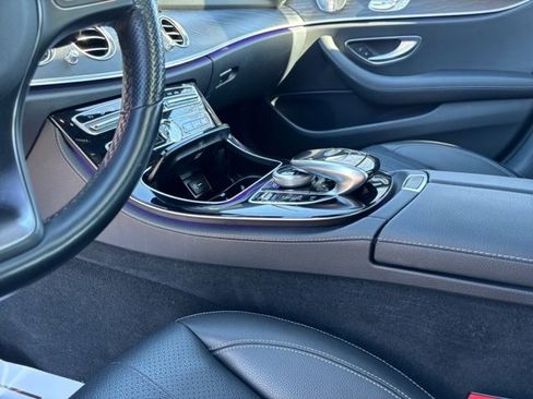 Used 2017 Mercedes-Benz E 300 4MATIC image 20
