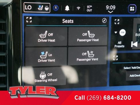 Used 2022 Chrysler Pacifica Limited AWD/4WD image 47