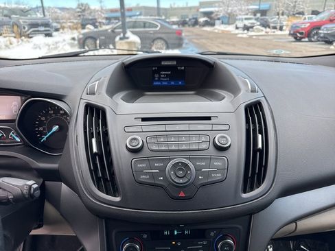 Used 2017 Ford Escape SE image 17