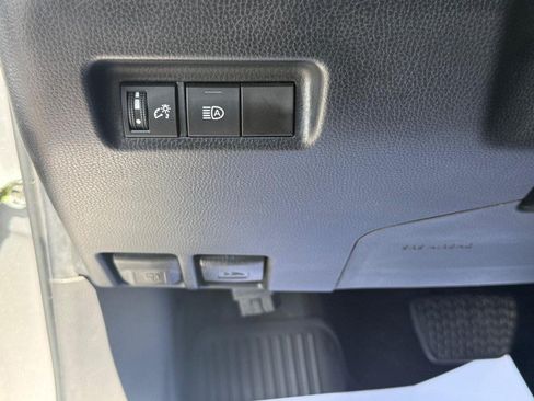 Used 2023 Toyota RAV4 LE AWD/4WD image 26