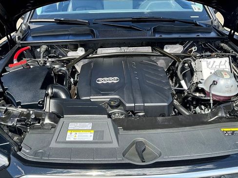 Used 2023 Audi Q5 2.0T Premium w/ Convenience Package image 29