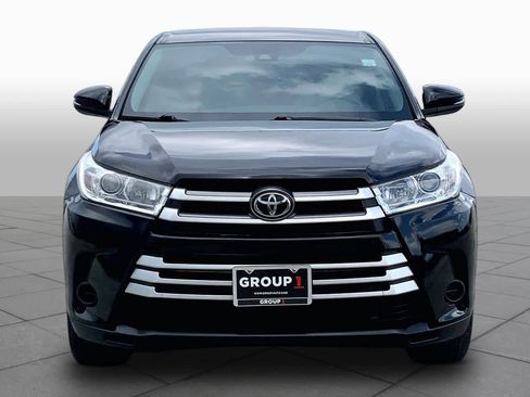 Used 2019 Toyota Highlander LE FWD image 4