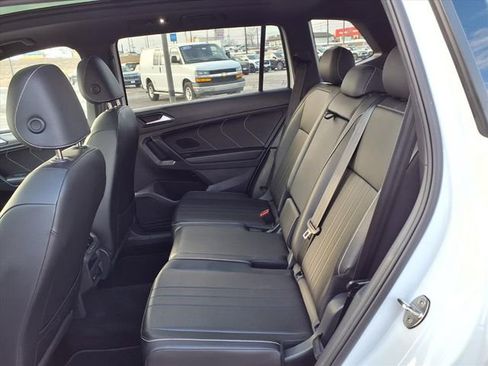 Used 2023 Volkswagen Tiguan SE R-Line image 84
