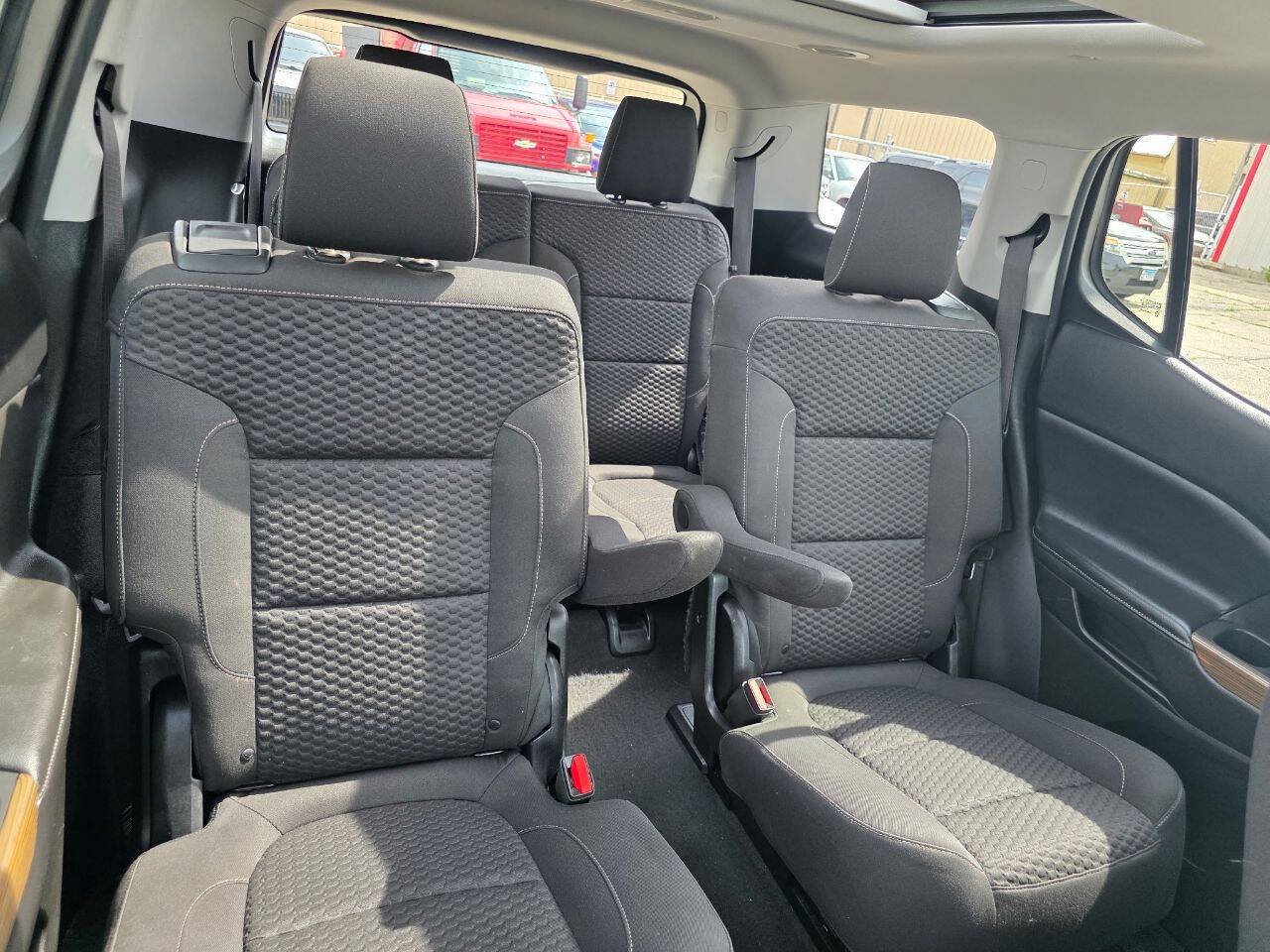 Used 2017 GMC Acadia SLE w/ Driver Alert Package I FWD image 14