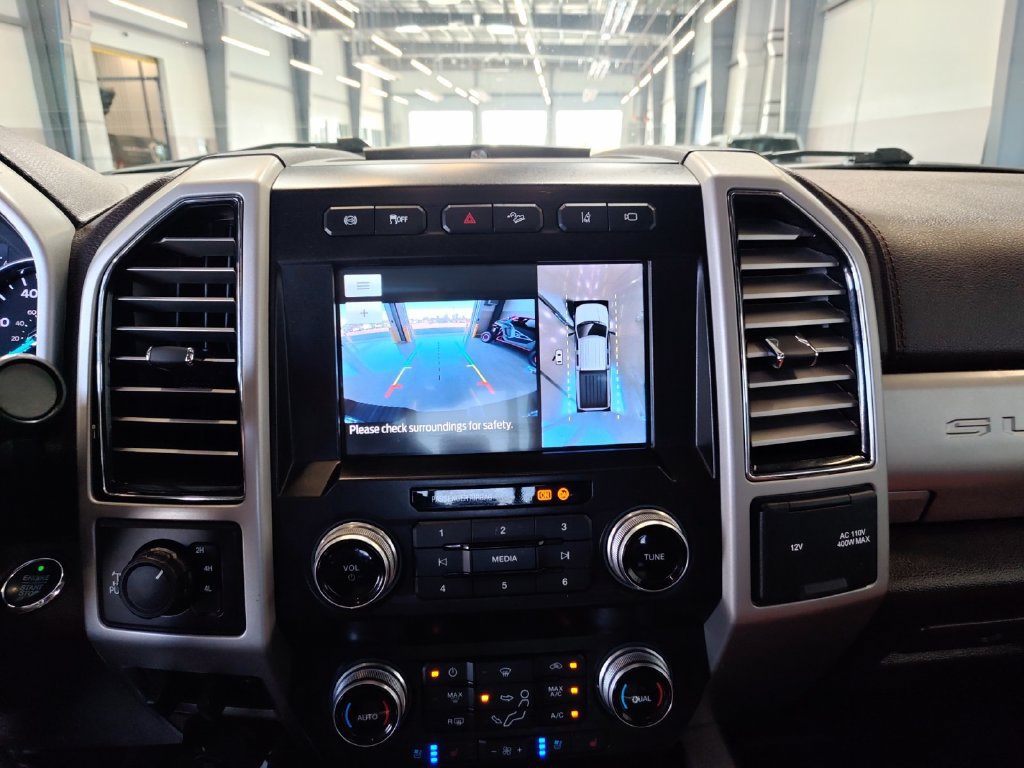 Used 2020 Ford F350 King Ranch w/ King Ranch Ultimate Package AWD/4WD image 22