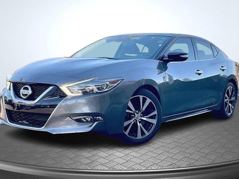 Used 2018 Nissan Maxima Platinum image 12