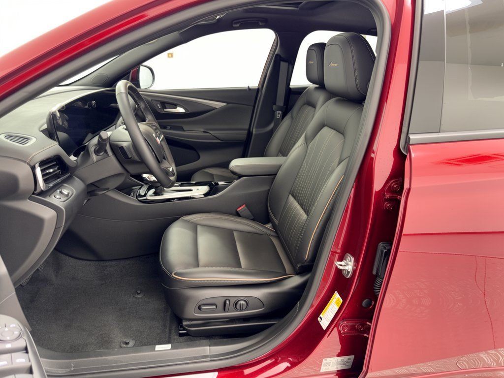 Used 2025 Buick Envista Avenir FWD image 5