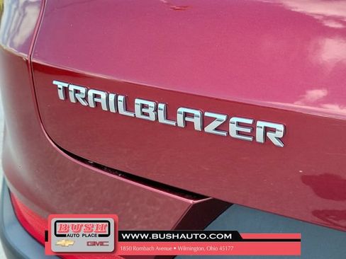 Used 2025 Chevrolet TrailBlazer LT FWD image 7