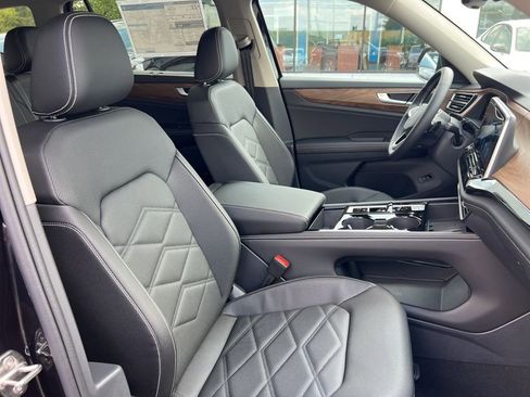 New 2026 Volkswagen Atlas SE FWD image 23