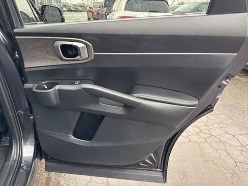 Used 2025 Kia Sorento X-Line EX image 24