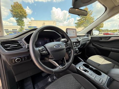 Used 2023 Ford Escape Active image 2