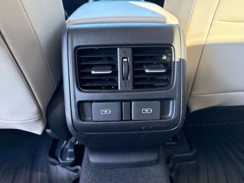 Used 2022 Honda Accord Touring image 16