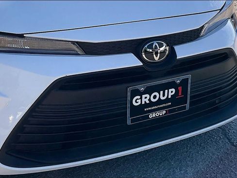 Used 2025 Toyota Corolla LE FWD image 29