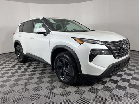 New 2026 Nissan Rogue SV FWD image 3