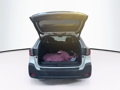 Used 2023 Subaru Outback Onyx Edition image 4