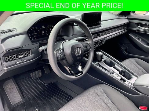 Certified 2025 Honda Accord SE image 17