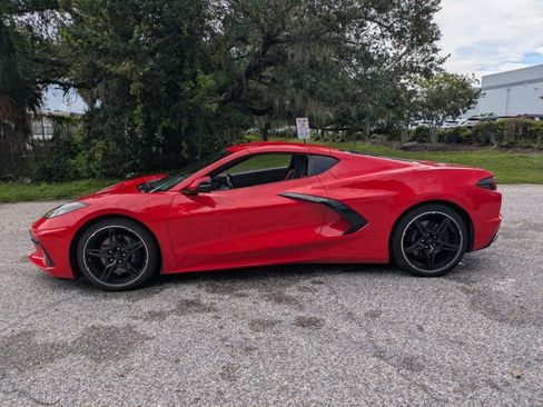 Used 2022 Chevrolet Corvette Stingray Coupe w/ 1LT RWD image 8