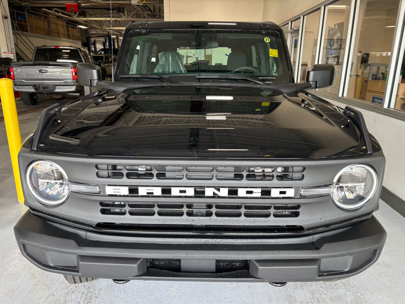 New 2026 Ford Bronco 2-Door AWD/4WD image 4