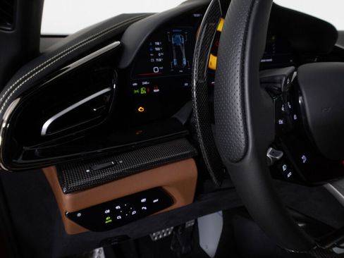 Used 2025 Ferrari Purosangue image 34