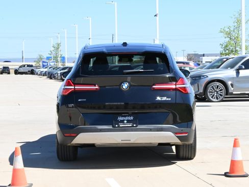 Certified 2025 BMW X3 xDrive30i w/ Premium Package image 8