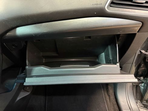 Used 2019 Ford Edge SE image 23