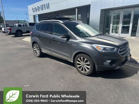 Used 2018 Ford Escape Titanium image 7