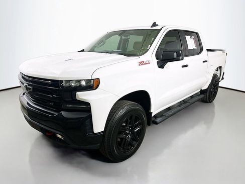 Used 2022 Chevrolet Silverado 1500 LT Trail Boss image 3