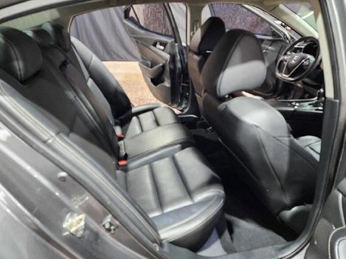 Used 2016 Nissan Maxima 3.5 SL image 11