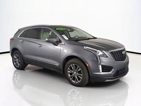Used 2022 Cadillac XT5 Premium Luxury FWD image 2